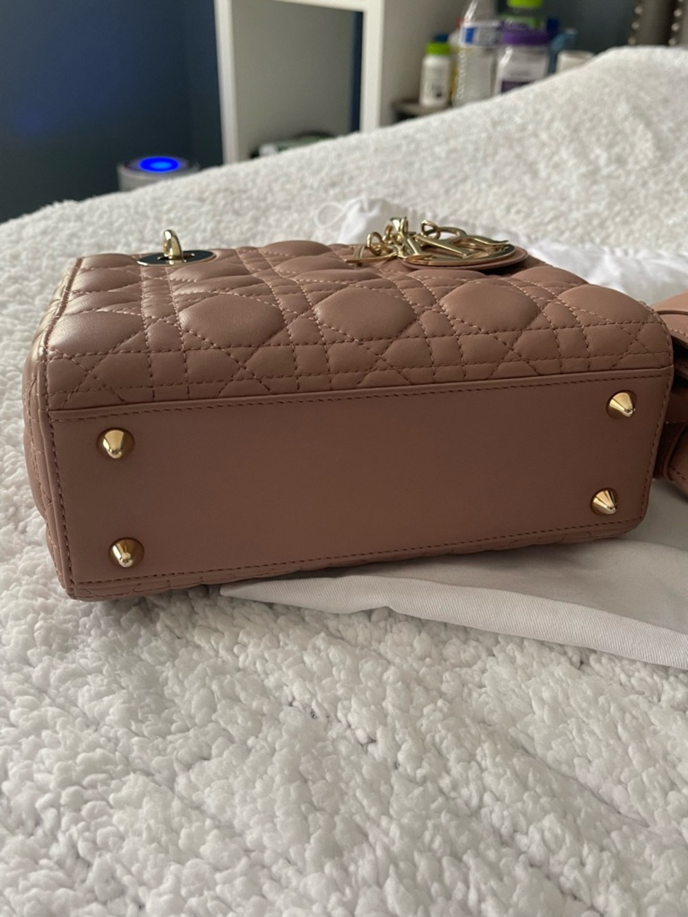 Dior abc Lady Dior Fard small Quilted Leather Top-Handle Bag - Picture 2 of 16
